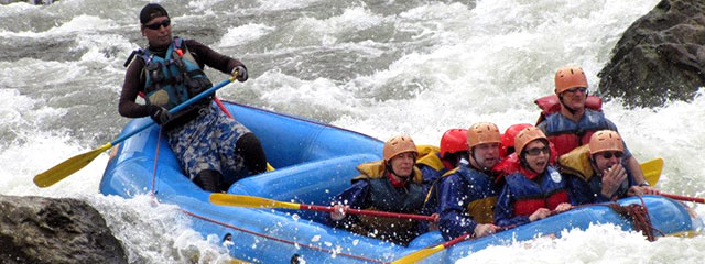 Canotaje en el rio vilcanota Canotaje en el rio Vilcanota